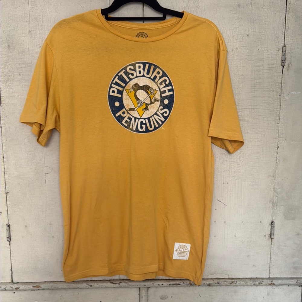 Pittsburgh Penguins Retro Sport Vintage Look Gold Short Sleeve Tee - NWOT